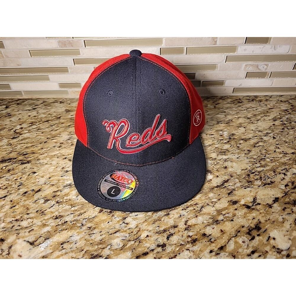 Cincinnati Reds Hat Fitted Red Cap Size 7 1/4 MLB Baseball Mens Hatco Vintage